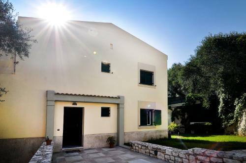 Villa Aeolos