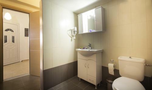Georgias Apartments
