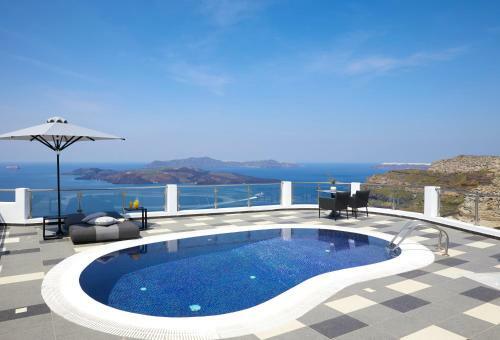 Hotel Petit Palace Suites