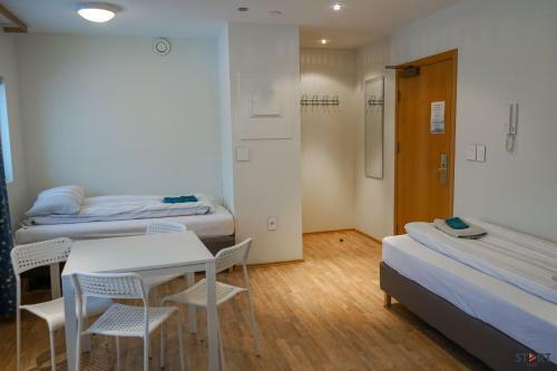 Albergue Start Keflav�k Airport