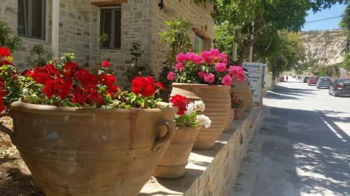 Antonios Hotel Apartments