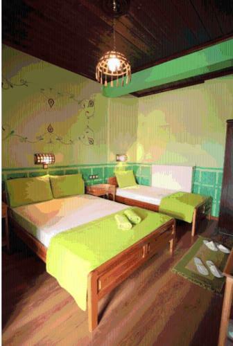 Hostal Guesthouse Patavalis