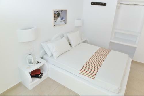Hostal Aigialia