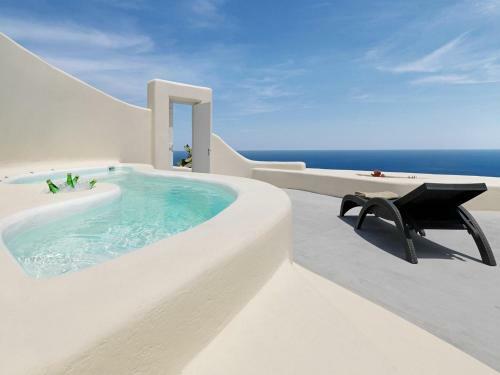 Hotel Dome Santorini Resort & Villas