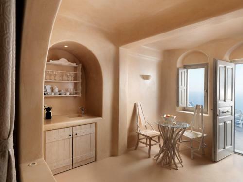 Hotel Dome Santorini Resort & Villas