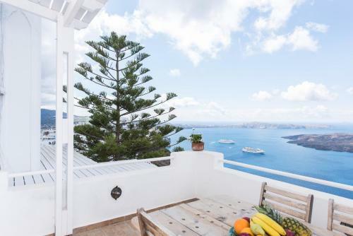 Villa Morfes House