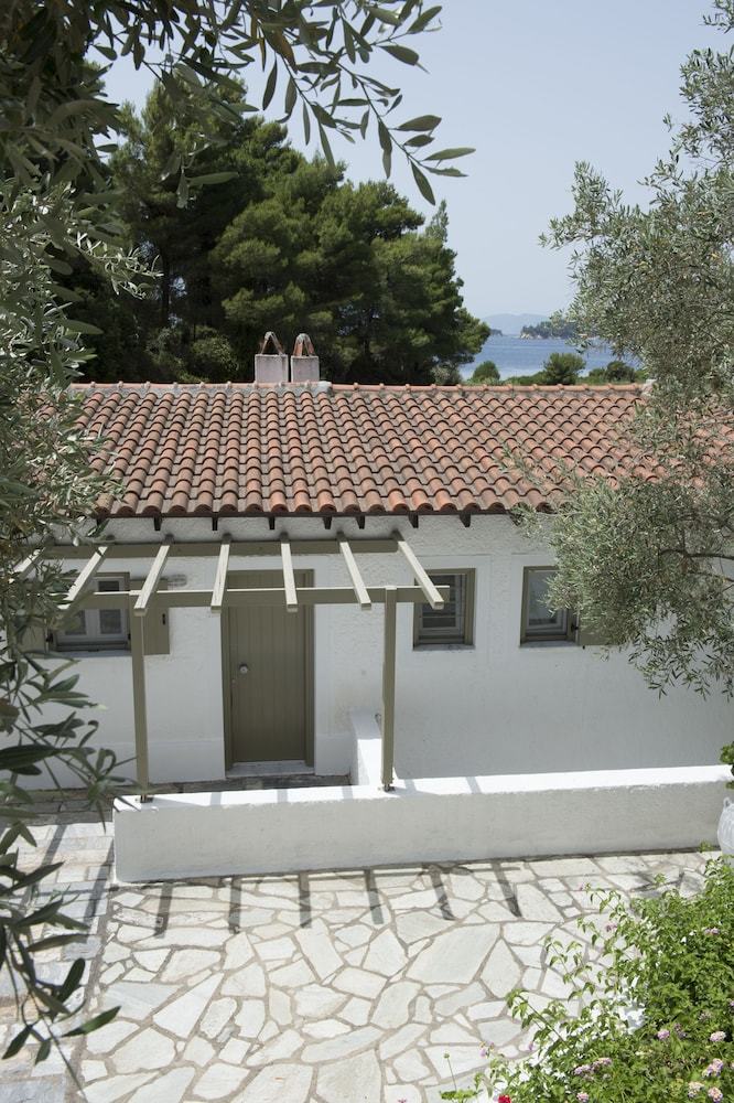 Aparthotel Skiathos Holidays