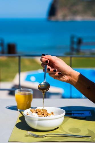 Elia Agia Marina Hotel