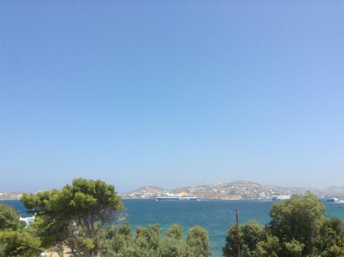 Hostal Nikoletta Rooms