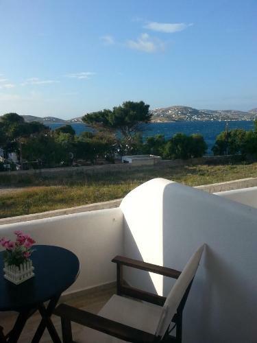Hostal Nikoletta Rooms