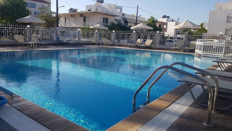 Zouboulia Apartments