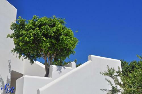 Hostal Sarakiniko Rooms