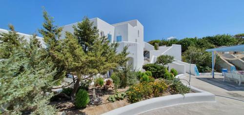 Hostal Sarakiniko Rooms