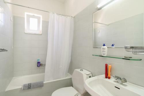 Matina Pefkos Aparthotel