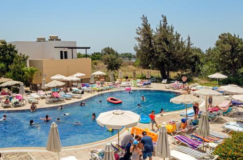 Matina Pefkos Aparthotel