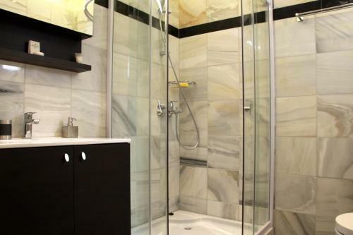 Alexander Suites