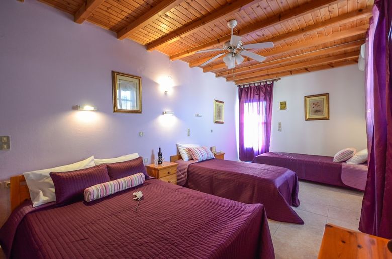 Panormos Hotel And Studios