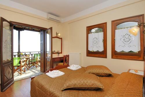 Hostal Guesthouse Theareston