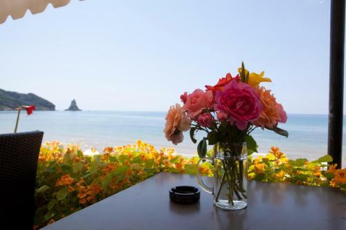Hostal Dandidis Seaside Pension