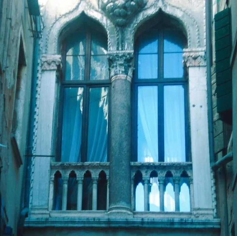 B&B Arabesque