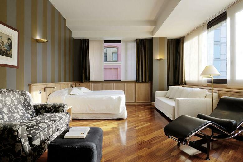 Hotel Camperio House Suites