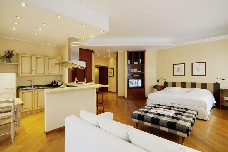 Hotel Camperio House Suites