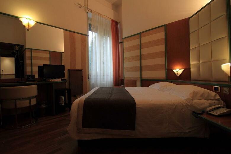 Hotel Metr�