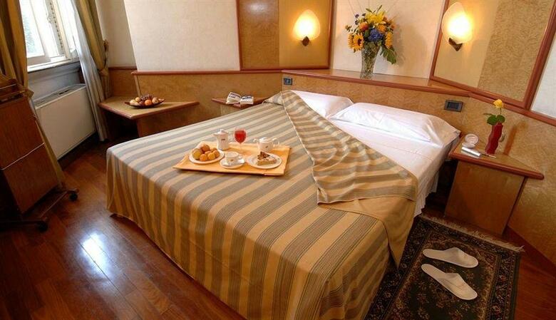 Hotel Metr�