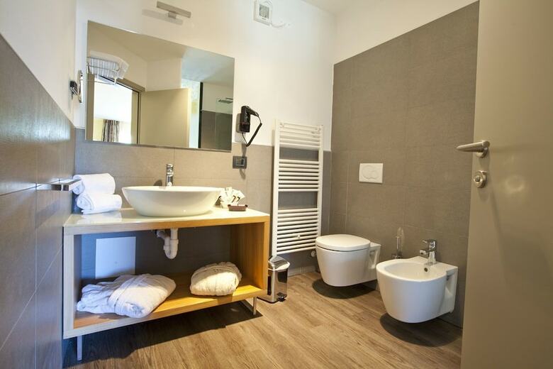 Harmony Suite Hotel