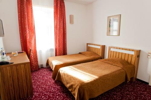 City Hotel Teater