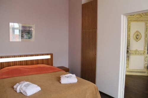 City Hotel Teater
