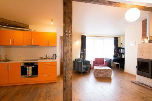 Apartamento Rustic Penthouse In Old Town Riga