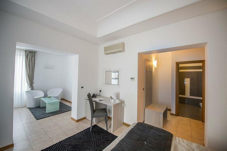 Artemisia Palace Hotel