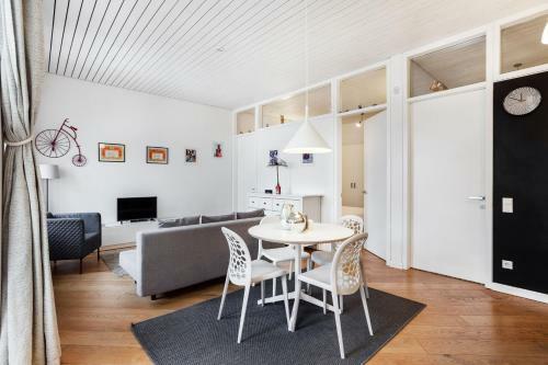 Beautiful Space Apartments Skapo