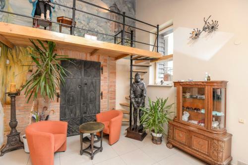 Hostal Red Tower Apartments