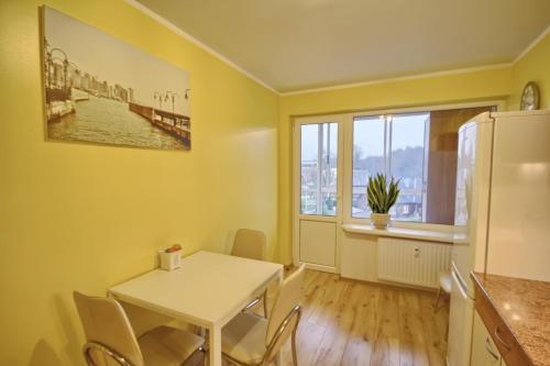 Sunny Apartment
