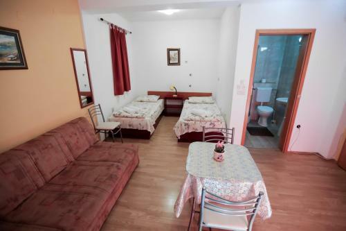 Hostal Bakal Apartments