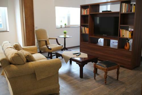 Del Toro Apartment