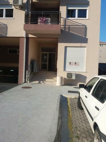 Apartment S&s