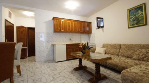 Apartment Glomazic