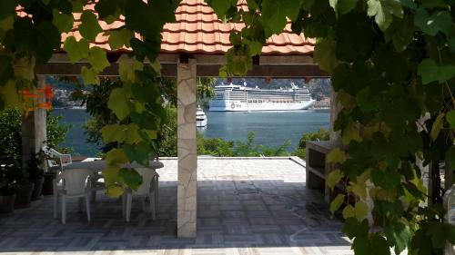 Apartment Villa La Perla