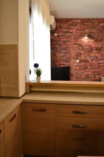 Crystal Apartment 2