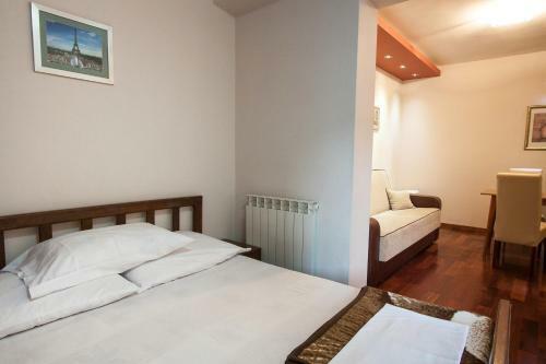 Hostal Guest House Vila Centar