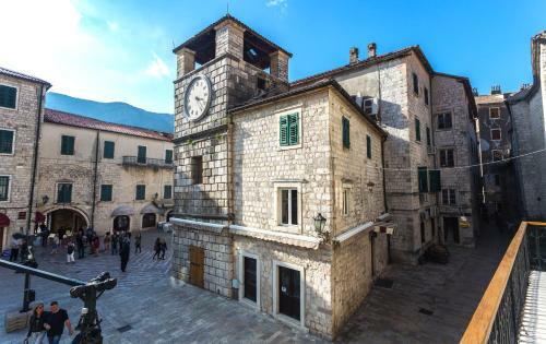 Old Town Main Gate Apartment