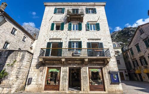 Old Town Main Gate Apartment