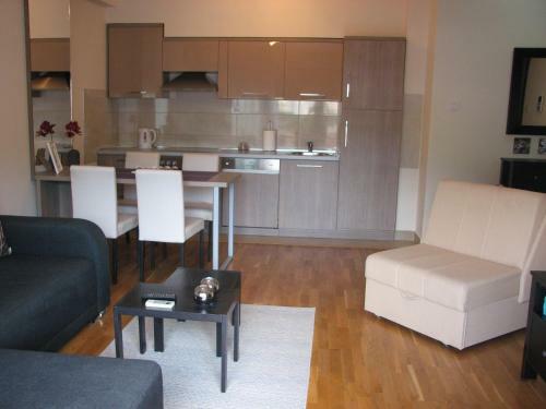 Apartment B&s