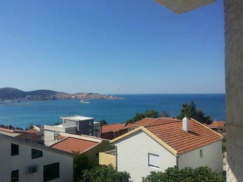 Apartment Sea & Mountain