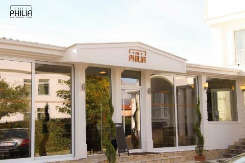 Philia Hotel