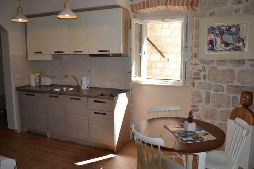 Apartmani Art Karampana