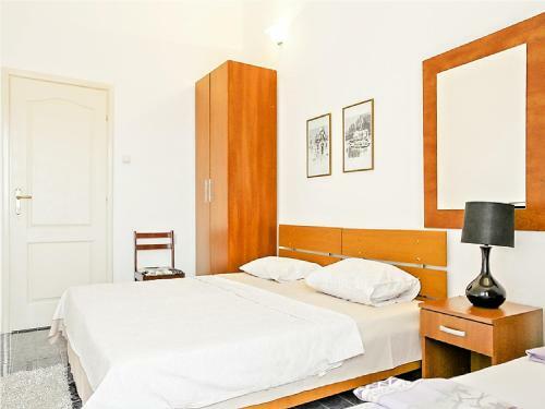 Apartamentos Klaris Guest House